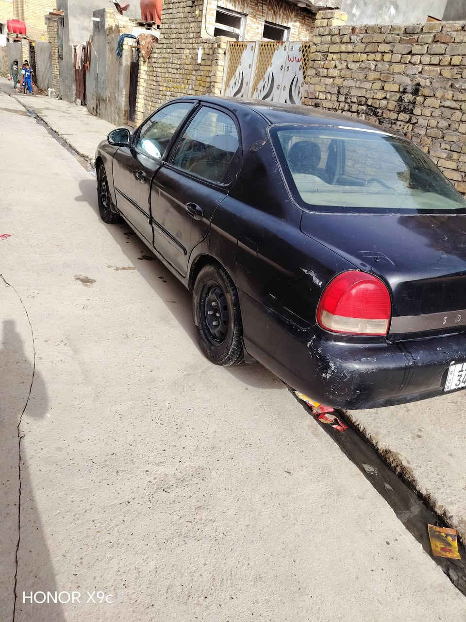 سوناته 2000 رقم دولي بغداد محرك كير تخم تاير باتري كله جديد كهربايات كله شغله بسمي شخصيا السياره مال جناي   السعر 39 وبيه مجال ***********
