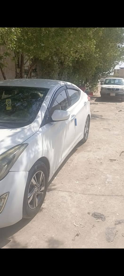 السلام عليكم النتره موديل 2014 خليجي 
محرك  1800 cc 
جاهزه من جميع النواحي 
مصبوغ عام أثر چفيه 
تخم تاير
تبريد منظومة جديده شرط الفحص 
رقم ذي قار حرف أ
 راعيهه بل بصره
كهربائيات كلهه شغاله 
مكان السياره بصره 
السعر ٧٩ أو بيهه مجال بسيط الشراي 
ملاحظة ابيع كوم حديد 
الاتصال *********** البصرة, العراق
