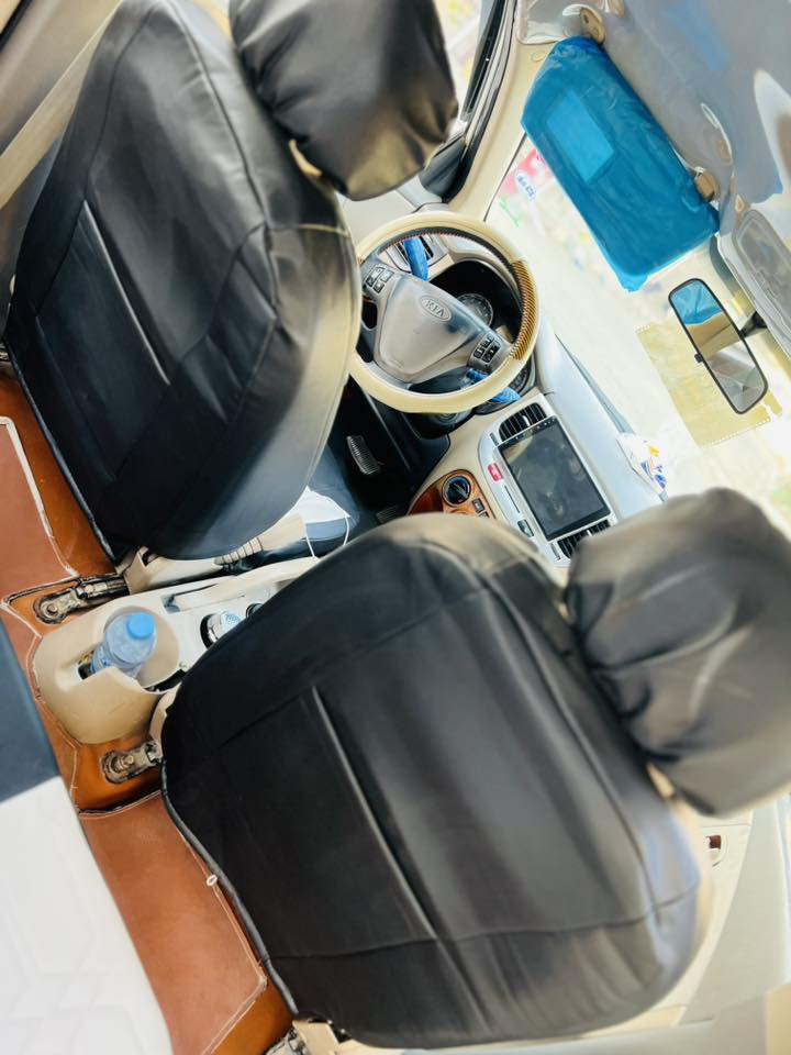 السلام عليكم ((رجاً اقره المنشور زين وتصل كلشي كاتبلك  ))كيا ريو مديل 2009خليجي  محرك 1600
كير توني شاده قبل كم يوم حداديه جديده تخم تاير جديد تبريده  نعمه سياره جاهزه من كلشي  ما تخسر عليه ابداً شاشه جديده كاميرا بك مضخمات صوت جديده السياره ادامه كامله اي نقص ما بيه السياره مكانه ناصريه مركز المدينه رقم إنكليزي مشروع وطني سنويه بأسمي تحويل ثاني يوم  السياره احزام ولا تكلي بيه طخه ضربه اني خذته حزام وكيد بيه شرط لا كصه ولا عيب شرعي  السعر 79 وبيه مجال حك جيه قليل مجاله للتواصل وتفاصيل اكثر اتصال او واتساب ***********
