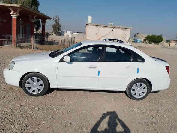 اوبترا
2010
أحلا من الصوره جديده 
مابيها قطره صبق 
المحرك بيه خيط بخار فقط 
90وبيها مجال قليل 
***********
