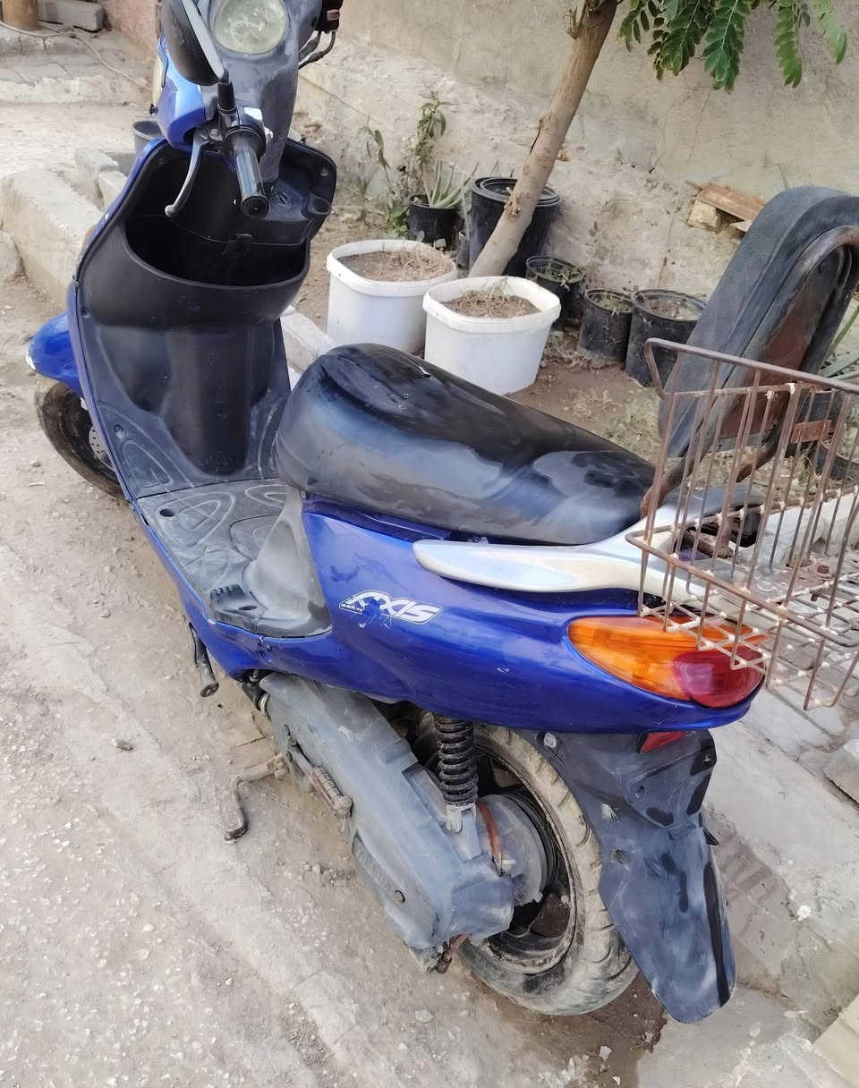 سلام عليكم دراجه اكزز محرك مامفتوح كفر بلادي ***********
