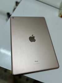 ايباد ٧ • ٣٢ • نظيف ٩٨٪