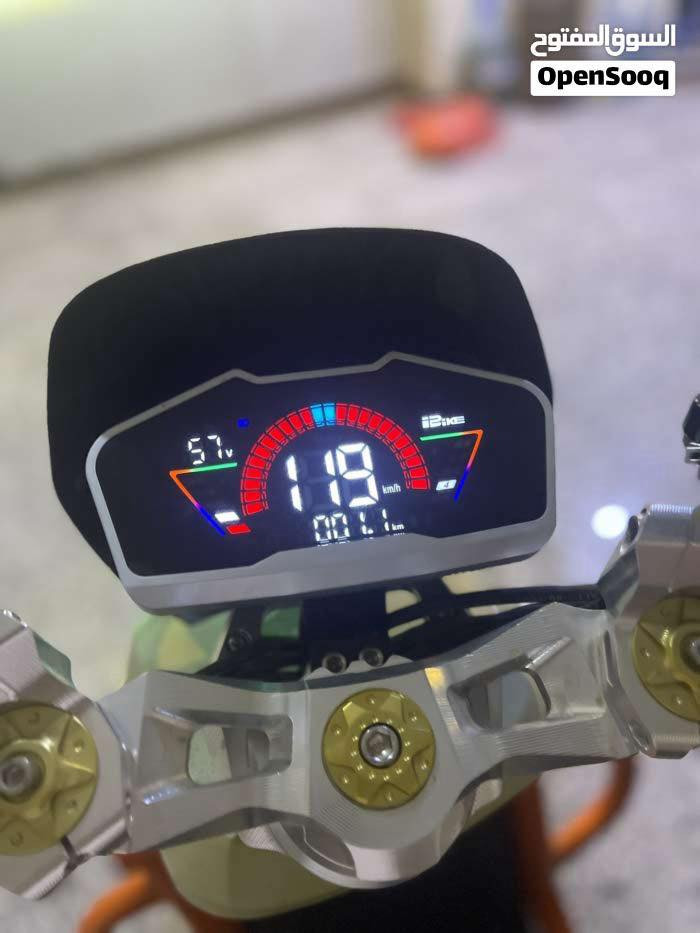 دراجه شحنF1 نقصها بطارتين وستان صفح المكان البصر رايدها450 رقم***********
