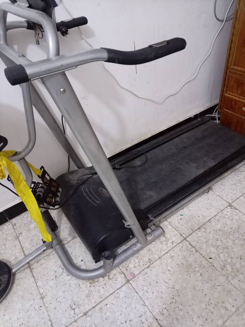 السلام عليكم للبيع شغال بس الماطور يوكف ويرجع يشتغل ١٢٥ سعر


**إذا كنت صاحب هذا الإعلان وتريد حذفه لأي سبب، رجاءا أرسل رسالة إلى الدعم الفني**