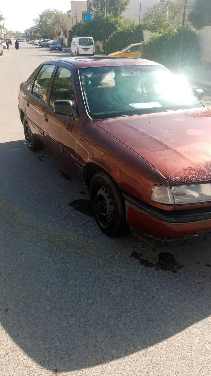 السلام عليكم
فكتره للبيع 
موديل 1991
رقم كركوك هزه جديد 
دفتر  بانزين بيها 
سنويه باسمي 
للستفسار اكثر اتصال 
على الرقم ***********
