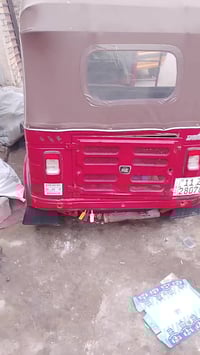 ورحمه الله وبركاته تكتك موديل 18راقم بغداد مدينت لصدر لسعر 5وبيهة مجال...