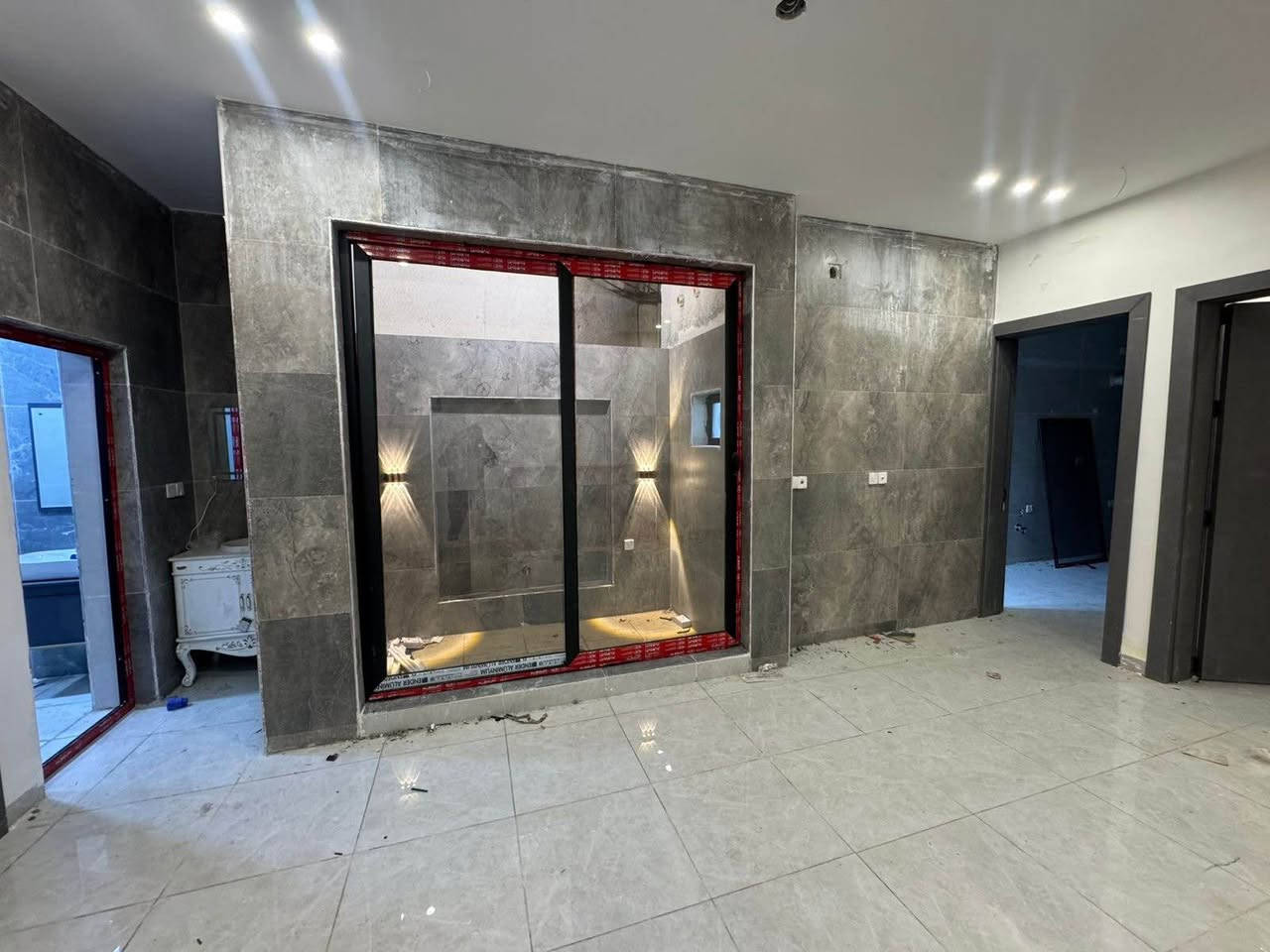 السلام عليكم

((بيت العمر ))يقع في احد ارقى مربعات حي الجهاد 

من حيث الهدوء والخدمات 

دار للبيع 120م في حي الجهاد منطقه الأساتذة 

خلف اربع شوارع مباشرهً

/علئ شارع 15متر رصيف 4متر 

الدار يحتوي على 3طوابق 

تسليم مفتاح كأمل  

مساحه 120متر

(واجهه6متر  20 متر ) 

الطابق الاول يحتوي على/كراج /صاله /مطبخ و مطبخ حار / هول داخلي كبير / شلال داخلي/ غرف نوم /  صحيات/ مناور خلفي 

الطابق  الثاني يحتوي على/ غرف نوم عدد(2سويت )مفصوله 

الطابق الثالث  يحتوي على/ غرف نوم كبيرة/ مطبخ 

صحيات/ سطح امامي 

واجهه بورسلين إسباني 

ارضيه مرمر 

سيراميك المطبخ  وحمام ألواح  هندي تصفير 

للاستفسار الأتصال 

***********

***********

((يتوفر واتساب او المراسله عبر الماسنجر)) بغداد, العراق
