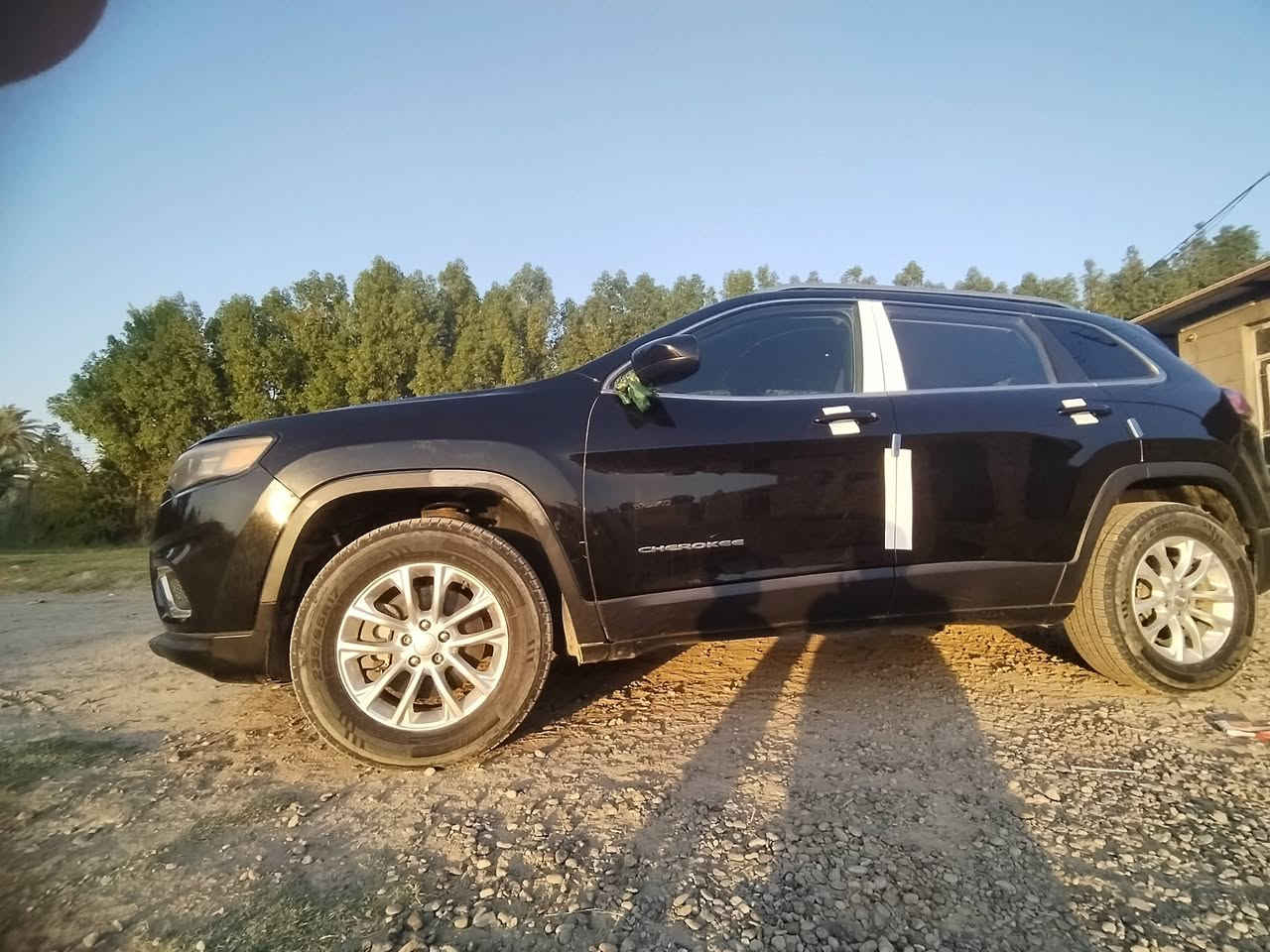 للبيع جيب شيروكي2019     رقم بغداد 
السياره كفاله حته الدعاميات 
السعر 140 وبيهه مجال
الشراي يتصل 
مكاني بابل                                 ***********
