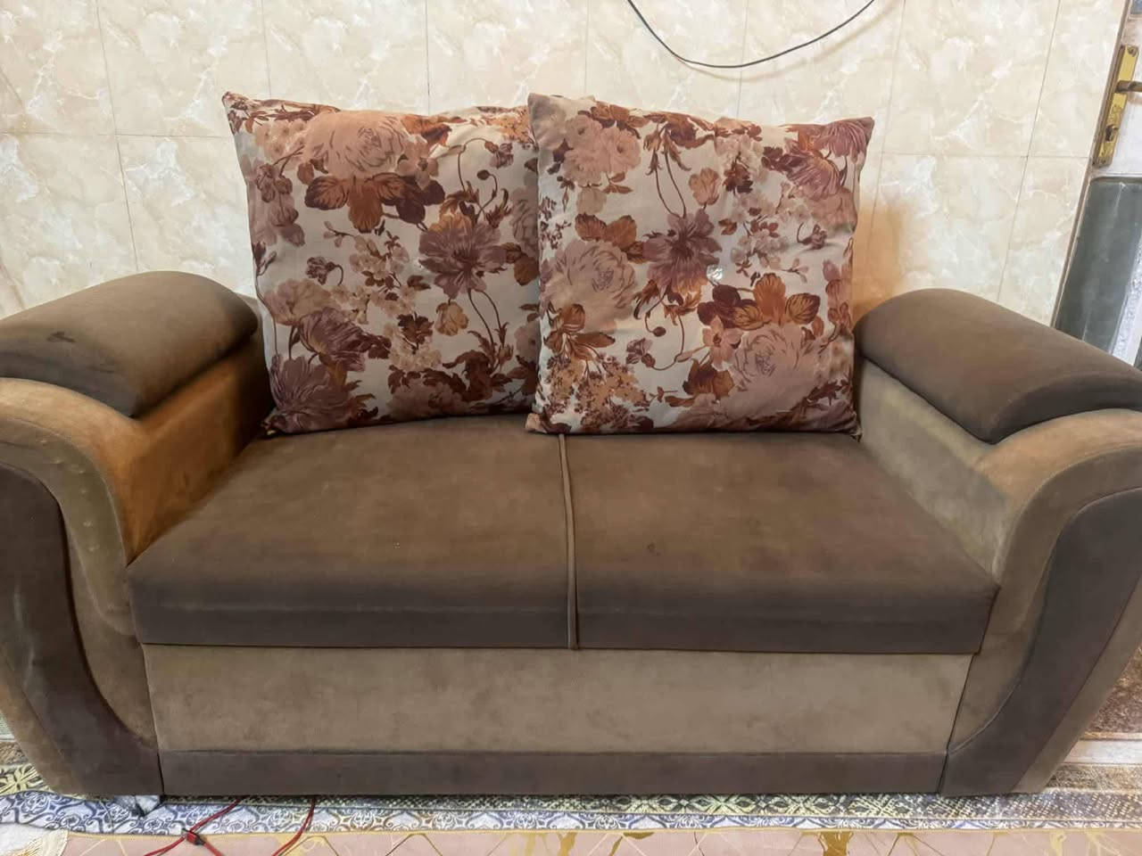 السلام عليكم تخمين نضيفات جدآ لبيع بسعر مناسب
مكان محاويل
استفسار ***********
