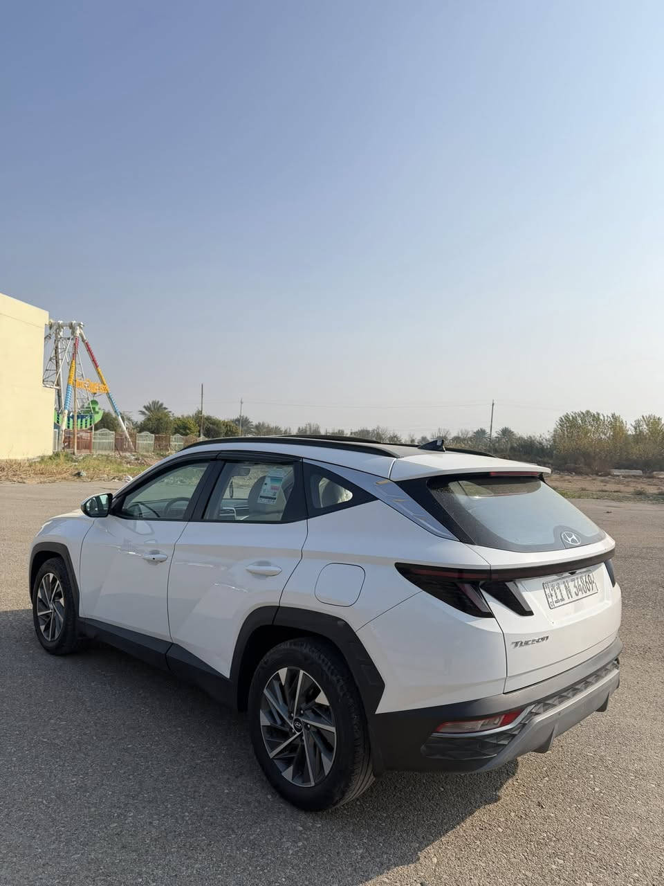 السلام عليكم
للبيع توكسان 2024 

رقم بغداد الدولي ب اسمي 

فول مواصفات 

شاشة جبيرة 

بانوراما 

كشن كهرباء 

ماشية / 28 الف كيلو 

بيها بارد ب قبق جنطة خفيف 

السونار مرفق ويه الصور 

السيارة جديدة وجاهزة 

السعر / 220

مكاني / ديالى جديدة الشط 

للاستفسار / ***********
