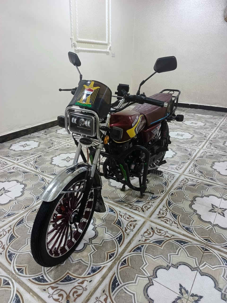 يالله. 

سولنك 26 بعده زيرو مصار اقل شهر مشدود محرك 200cc الصور هيه تحجي دراجه خير من الله. سعرها 900 او مراوس. شعندك نزل 

***********
