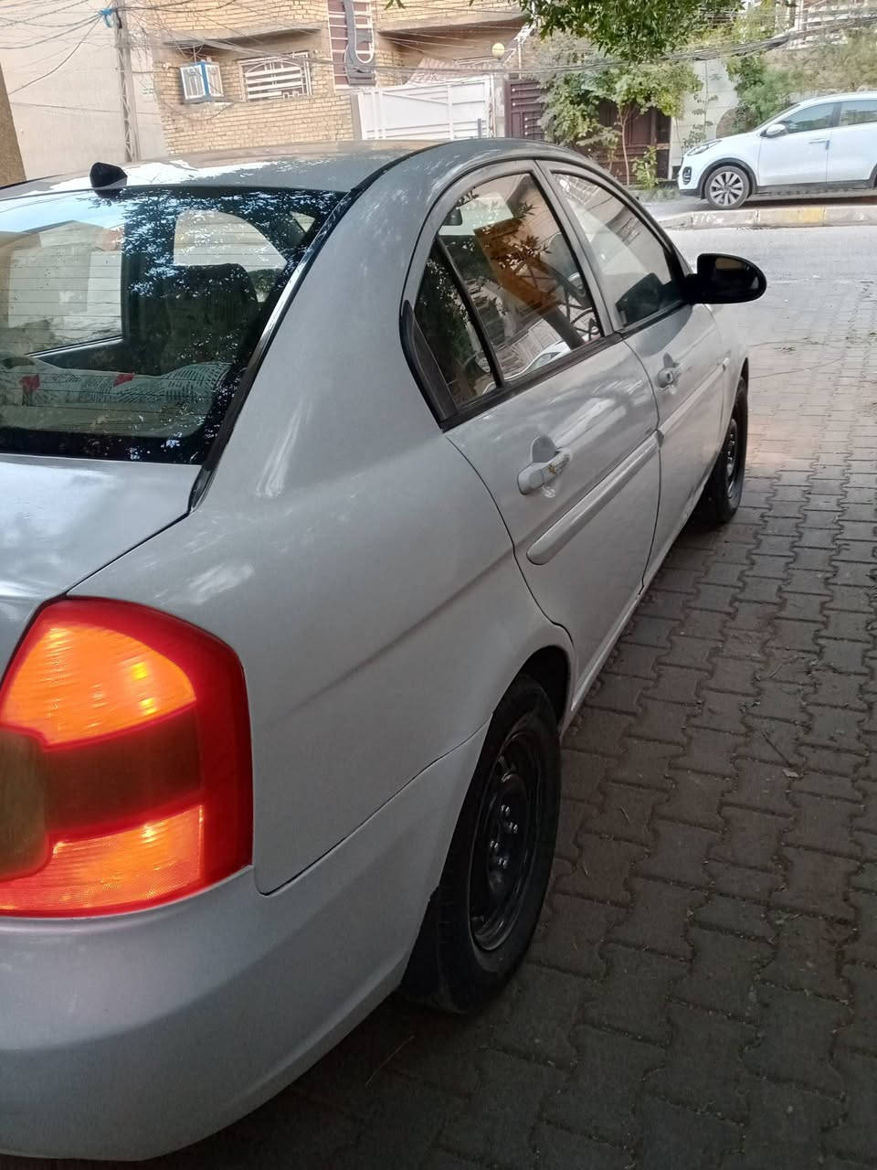 السلام عليكم هونداي اكسنت 2009 رقم انكليزي بسمي محرك 1600لاتقصير ولاتبخير كيراوتماتيك تبريد شغال مصبوغه احزام جماليه  بدون حادث سياره جاهزه مابيه اي نقص السعر 78ورقه بيه مجال بسيط رقم مبايل *********** في كربلاء
