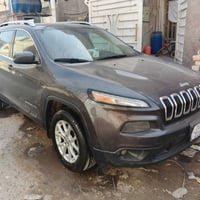 جيب بزون 16 محرك سته سلندر السياره بجم كبس بدون حادث بيها صبغ جاملغ خل...