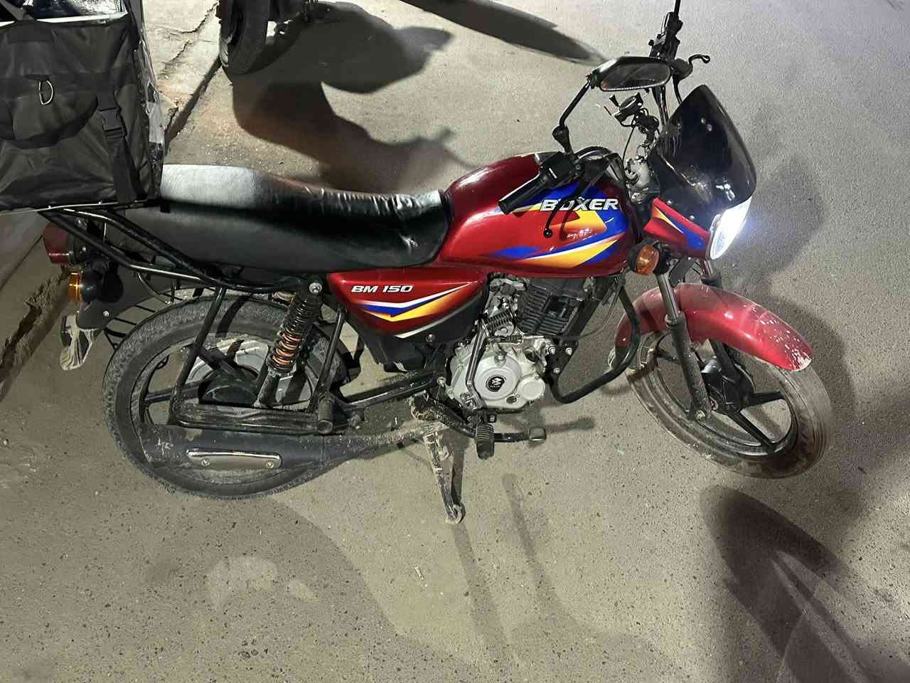 بوكسر 2023 دراجه اتخبل حاله الوكاله امكمركه كهربائيه كلشي شغال الدراجه سعره مليون او نص *********** التواصل وتساب فقط ها الدراجه شهر الثامن كلشي ابحاله الوكاله
