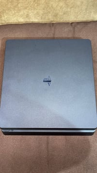 بلايستيشن ٤ سليم • مهكر نظام ٩ • ٤ ألعاب