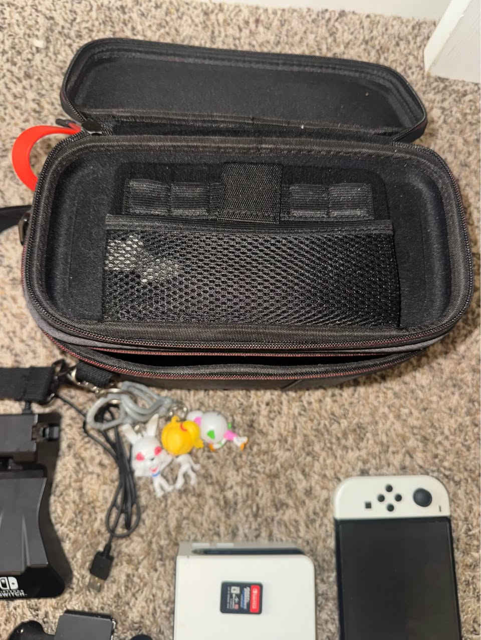 Nintendo Switch - Bundle Console Raleigh, NC


**إذا كنت صاحب هذا الإعلان وتريد حذفه لأي سبب، رجاءا أرسل رسالة إلى الدعم الفني**