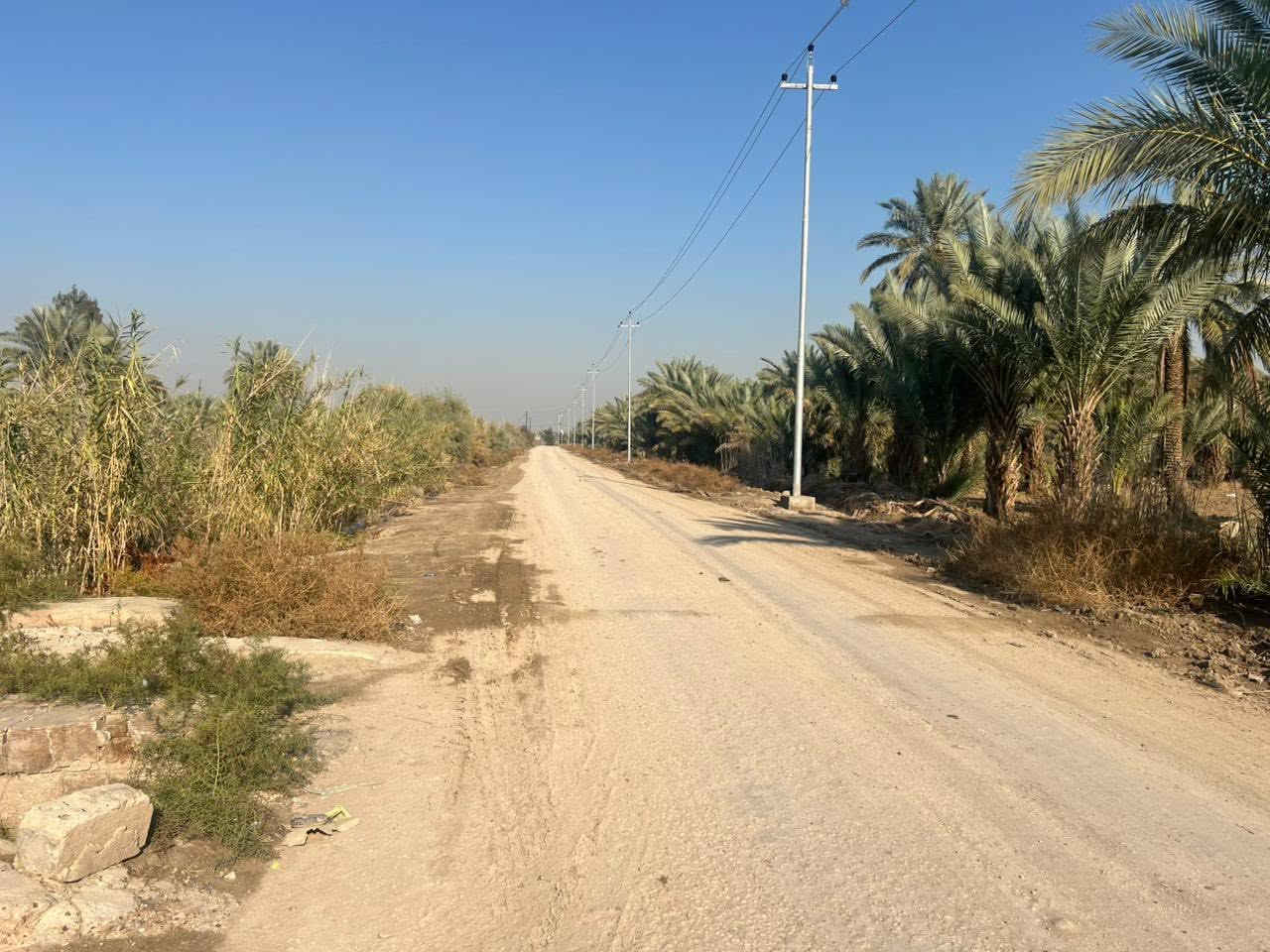 فرصة ما تتكرر لمن يبحث عن سكن عائلي 🔥
للبيع أرض مميزة بمساحة 3000 متر بموقع هادئ 

✔️ تحتوي على بيتين بناء حديث
✔️ مضيف كبير 13 متر يصلح للضيافة والمناسبات
✔️ نخيل وحديقة ومغروسات جاهزة
✔️ بوري إسالة خاص فقط للأرض
✔️ كهرباء ومي سِكّي متوفر
✔️ واجهة أكثر من 50 متر مباشر على التبليط
 ✔️مدارس ابتدائية متوسطة اعدادية 

الموقع : خلف جامعة بابل – منطقة إبراهيم الخليل
أرض جاهزة للسكن 

للاستفسار الأتصال ***********
