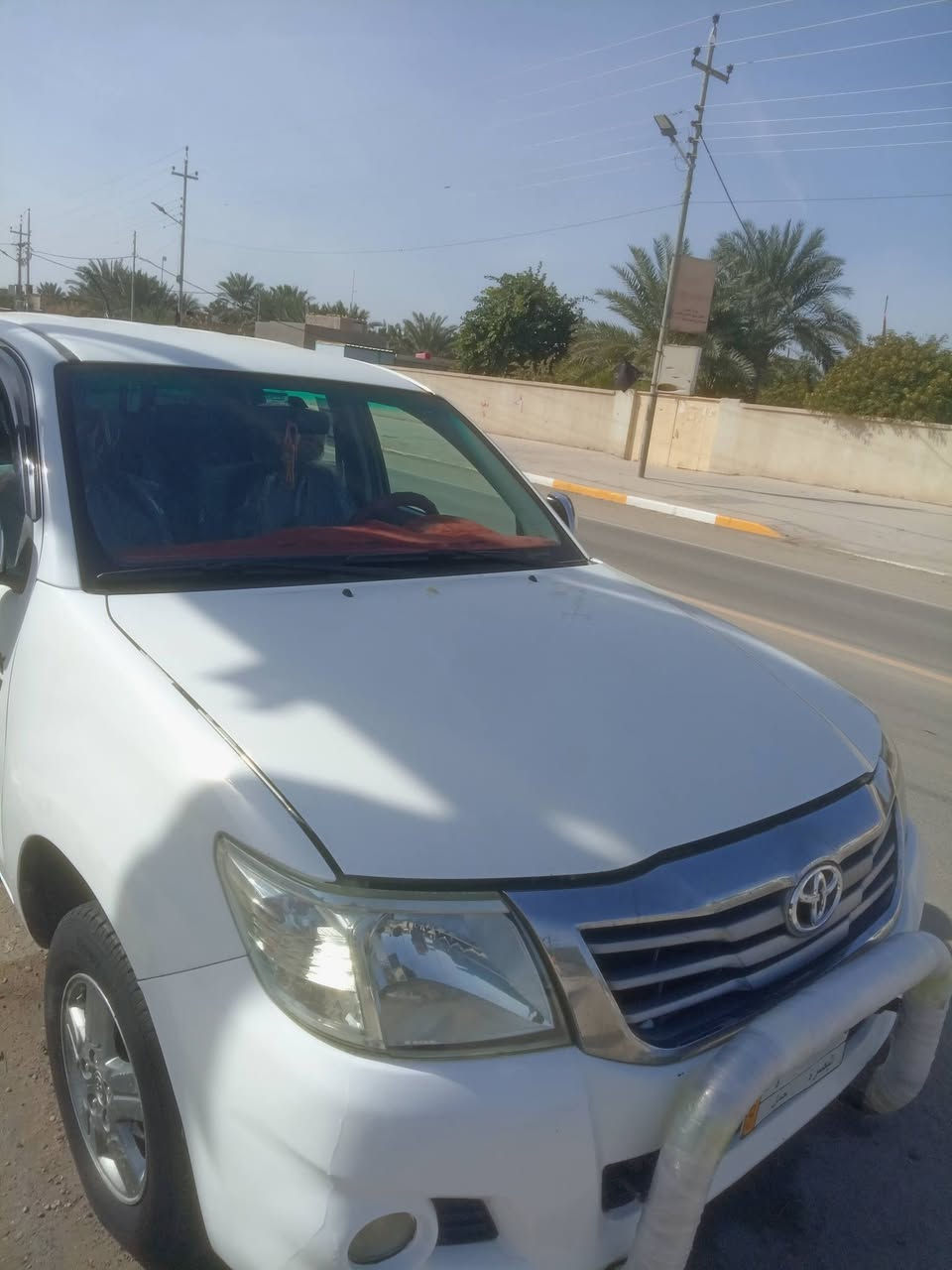 سلام عليكم للبيع هايلوكس للبيع موديل٢٠١٣ ***********
