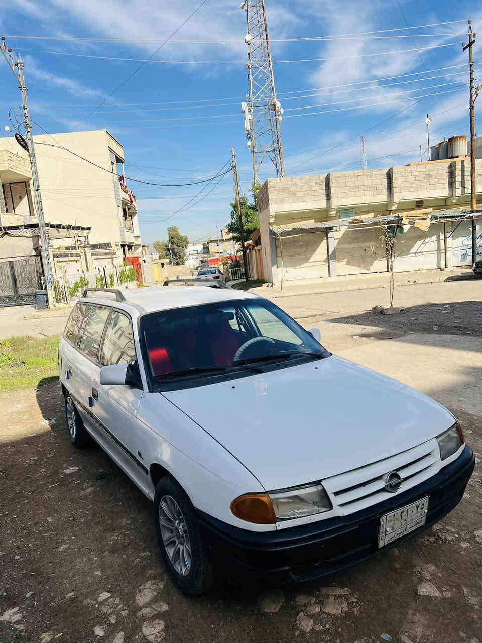 السلام عليكم : استره 93 سياره جائزه  من كلشي كله شرط مال بيت مشروع وطني سنويه ٢٧ تريد وكاله تريد تحويل مكينه جديده لا صرف ولا نفخ كهربائية كله شغاله تدفئه شغاله مركزي كاربون بانزين بور ستيرن تايرات طخمه كله جديد او الباقي كدام العين / العنوان موصل شارع بغداد 
السعر 45 بيه مجال : رقم التلفون *********** : ***********
