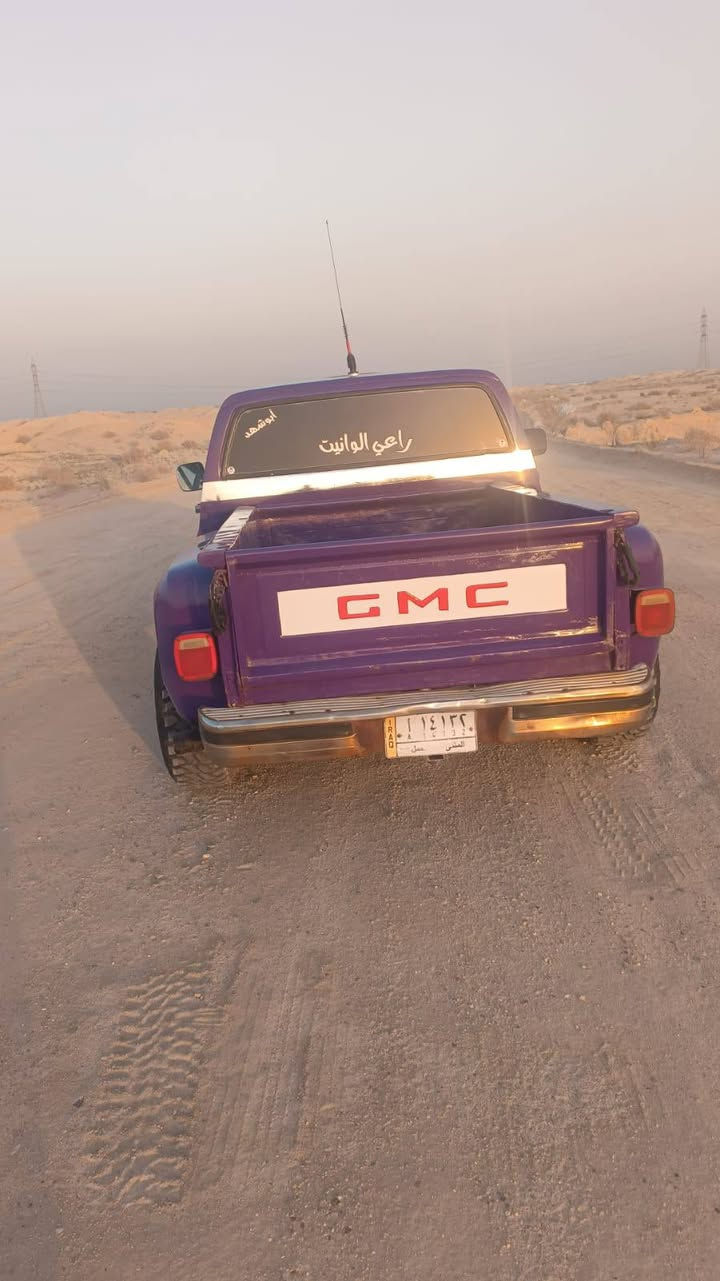 السلام عليكم جمس موديل 1989 رقم مثنى سنويه 2029 كير ومحرك كفاله تبريد ثلج طخم تاير ويلكب جديد سيارة جاهزة الف ما نصرف عليها مكاني البصرة الزبير السعر 55 وبيها مجال قليلة ***********
