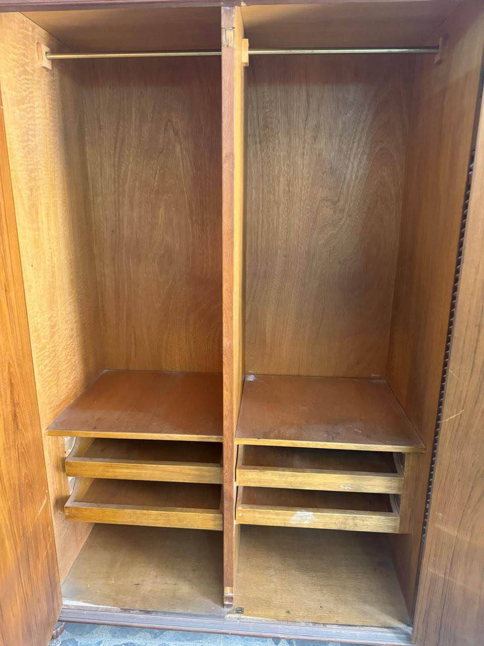 ‎السلام عليكم 
غرفه انتيكة للبيع داخل و خارج صاج
بوفيه مع مرايا هم للبيع‎ بغداد, العراق


**إذا كنت صاحب هذا الإعلان وتريد حذفه لأي سبب، رجاءا أرسل رسالة إلى الدعم الفني**