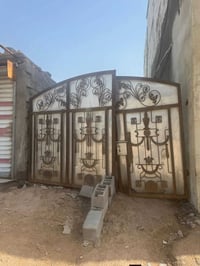 باب حديد ثقيل • عرض ٣٫٦م • كرمة علي
