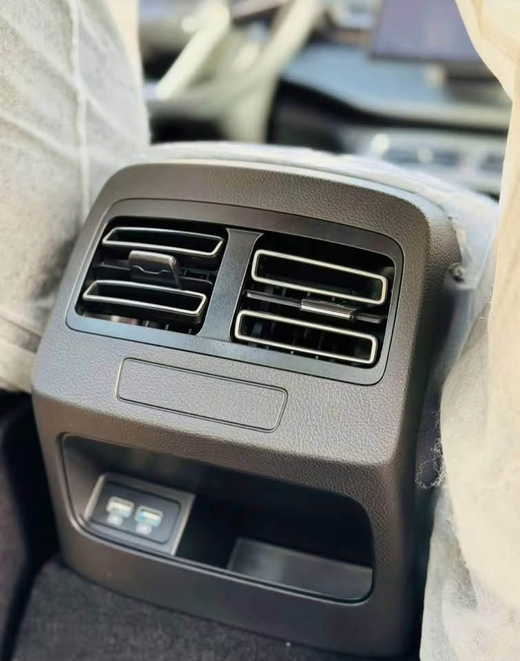 السلام عليكم 

 Byd ديستروير  موديل 2025
مرقمة ومثبت لوحات كامل بسمي تحويل ثاني يوم 
رقم بغداد ماشية 3000 محرك
2000 كهرباء 
المجموع 5 الاف الكلي 
 استخدام جدا نضيف
مكفولة كفاله عامه من اي ملاحظه وضع زيرو 
ارضيات حوضية 
مع كامل ملحقاتها 
مكان : كربلاء المقدسة
سعر19 مليون و700 الف 
للتواصل :::- 

***********
