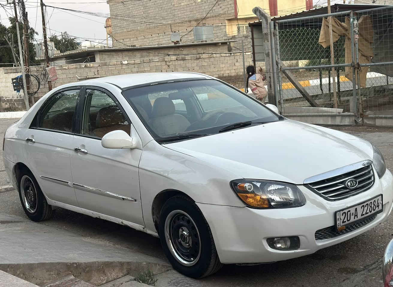 السلام عليكم سيرتو  2007 رقم ديالى الجديد تحويل مباشر محرك 1600 دوش بها صبغ اقل من الحزام ابيع حزام السعر 68 بها مجال بصيط 
مكانه ديالى ***********
