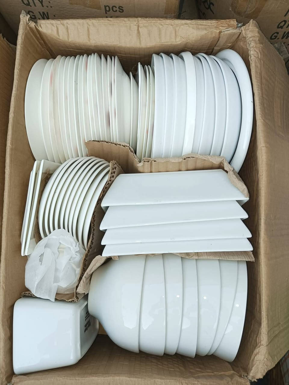 فرفوري ابيض   سعر الكارتون ٢٥ مع التوصيل جميع المحافظات


**إذا كنت صاحب هذا الإعلان وتريد حذفه لأي سبب، رجاءا أرسل رسالة إلى الدعم الفني**