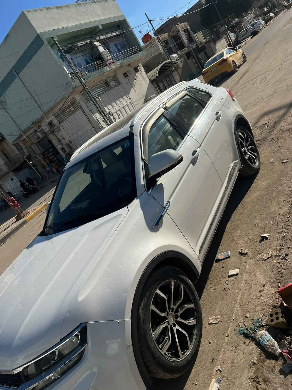 سلام عليكم.
دومي x7 مكينه 2.0 توربو. موديل 19

7 راكب 

فول مواصفات 

بوب شفط 

بدون لا صبغ ولا ضربة. 

بيها حالوبة بسيطة. 

ماشية 95 الف

سعرها 95$

للتواصل. *********** واتساب
