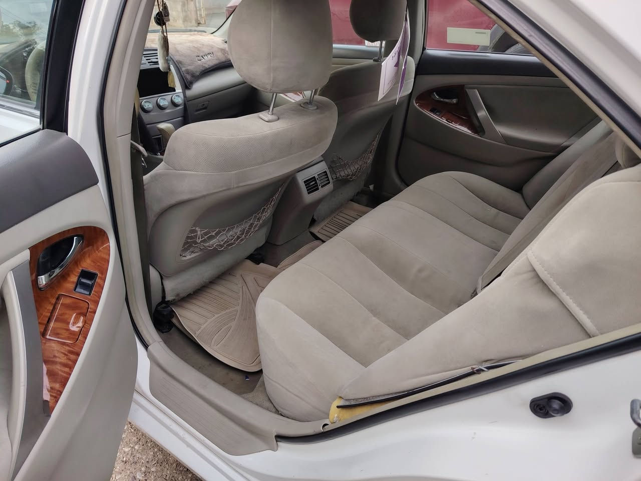 سلام عليكم من رخصة الادمن عندي كامري للبيع فقط موديل 2009خليجي السعر ١٣٠
اي استفسار الاتصال ***********
