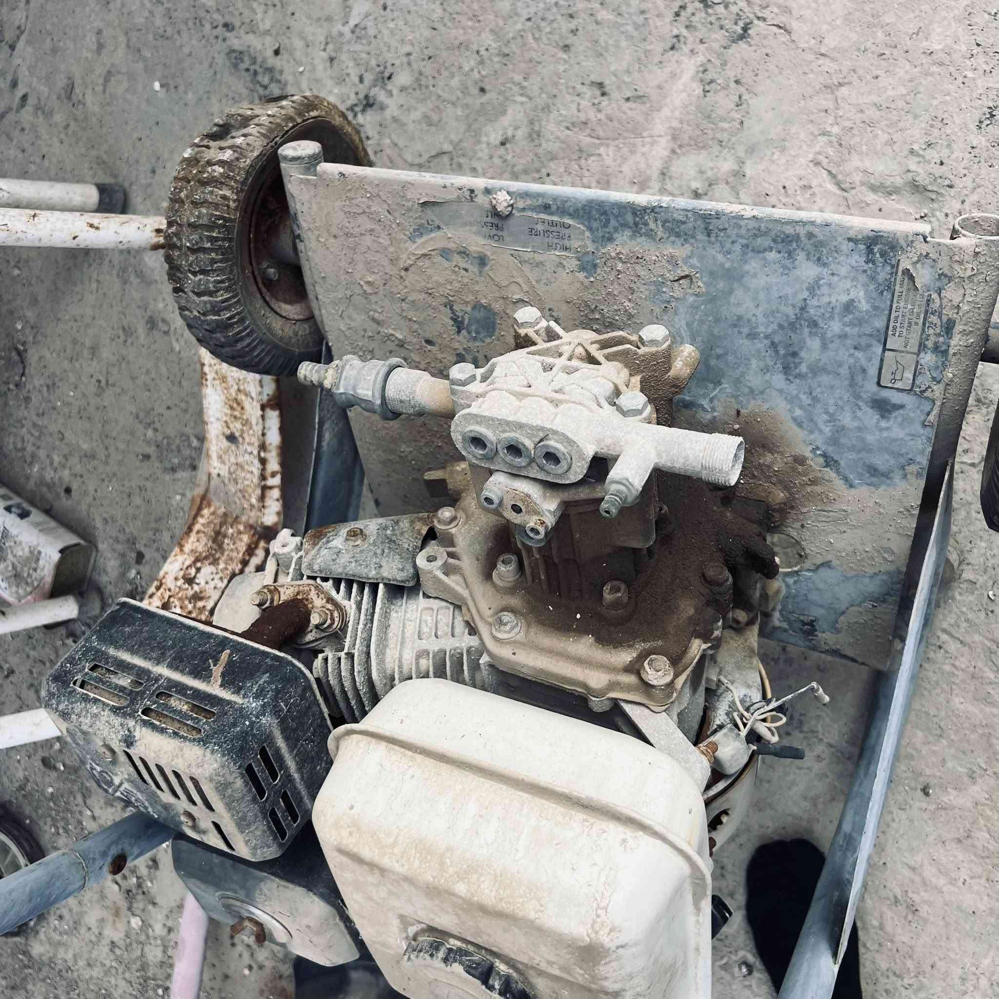 سلام عليكم ماطورات مالغسل متروكات بس شغالات قيم وخذ ثنينهن مكاني كوت داموك ***********
