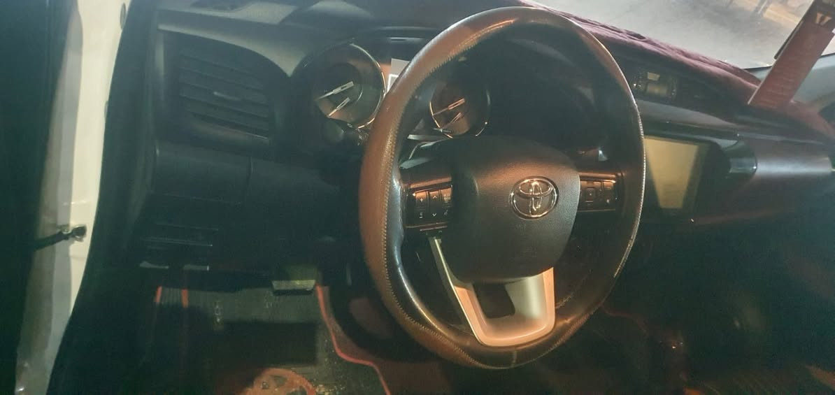 السلام عليكم بيكم موديل 2024سعوديه اوتماتيك رقم بصره ماشيه 25الف كفاله عامه سياره جديده
تحويل ثاني يوم السعر275وبيها مجال العنوان البصره كرمه علي ابوصخير
***********
