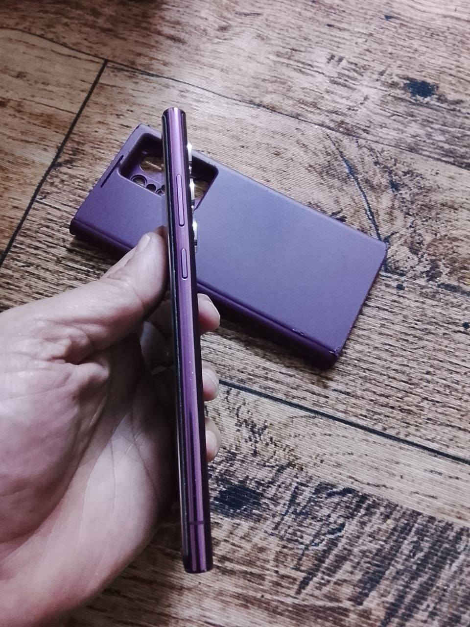 كلكسي S22الترا
ذكرته ٢٥٦ العشوائية ١٢
شرق اوسط بدون ملحقات
خطين 
الجهاز نضيف جدا زلغ مابي
مكان بغداد الكرخ 
السعر ٥٥٠
***********
