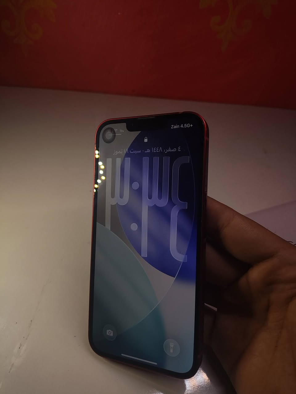 ايفون 13
بطارية 77 🔋
بيه خدش بسيط مو مأثر بالجهاز مثل ماموضح بالصورة
مامبدل أي شي 
تصوير 4k 60fps 
السعر 468
للتواصل/الشطرة/ ***********
