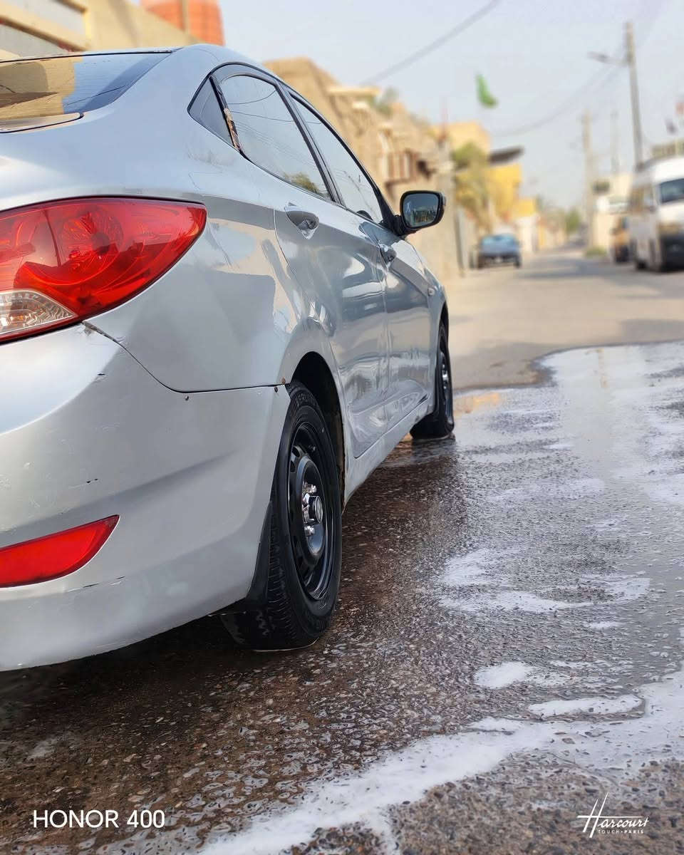 سلام عليكم 
اكسنت موديل 12 خليجي 
مكينه 1600 
رقم بصره تحويل ثاني يوم 
سياره بيه صبغ حزام 
ويحتاجله دعاميه اماميه 
بسعر مناسب بيع او مراوس عادي
للاستفسار ***********
