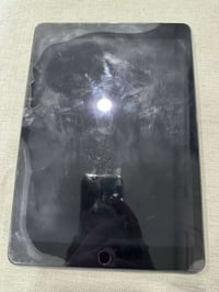 سلام وعليكم ايباد 9 ذاكره 64 ممفتوح نهائيا للبيع 250 مكاني بغداد 07760...