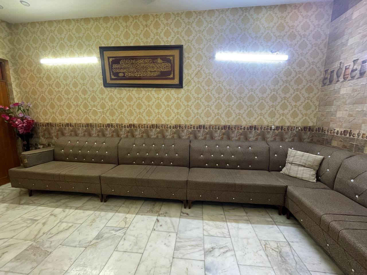 تخم للبيع جديد ١٣ مقعد خشم زان اسود نظافته ١٠٠/١٠٠ اسفنج عالي السعر ٣٧٥ وبي مجال


**إذا كنت صاحب هذا الإعلان وتريد حذفه لأي سبب، رجاءا أرسل رسالة إلى الدعم الفني**