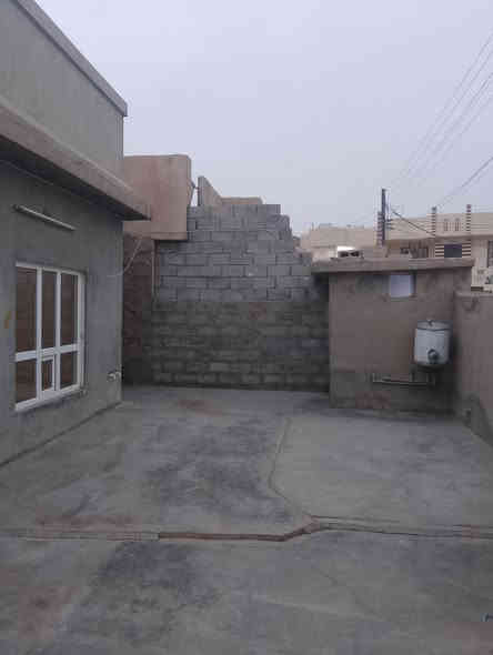 دار للأيجار مساحة/200/مترطابق واحد
عنوان:القادسيةالاولى قرب تقاطع أبوخطاب
محتويات الدار: استقبال،هول،مطبخ،غرفتين نوم 
موقع مميزوشارع تبليط ومجاري وماء حلوو 
أيجاره:٣٢٥ ألف
مطلوب عائلة موظف حصراً 
للأستفسار الاتصال على الأرقام التالية: 
*********** واتس أب
