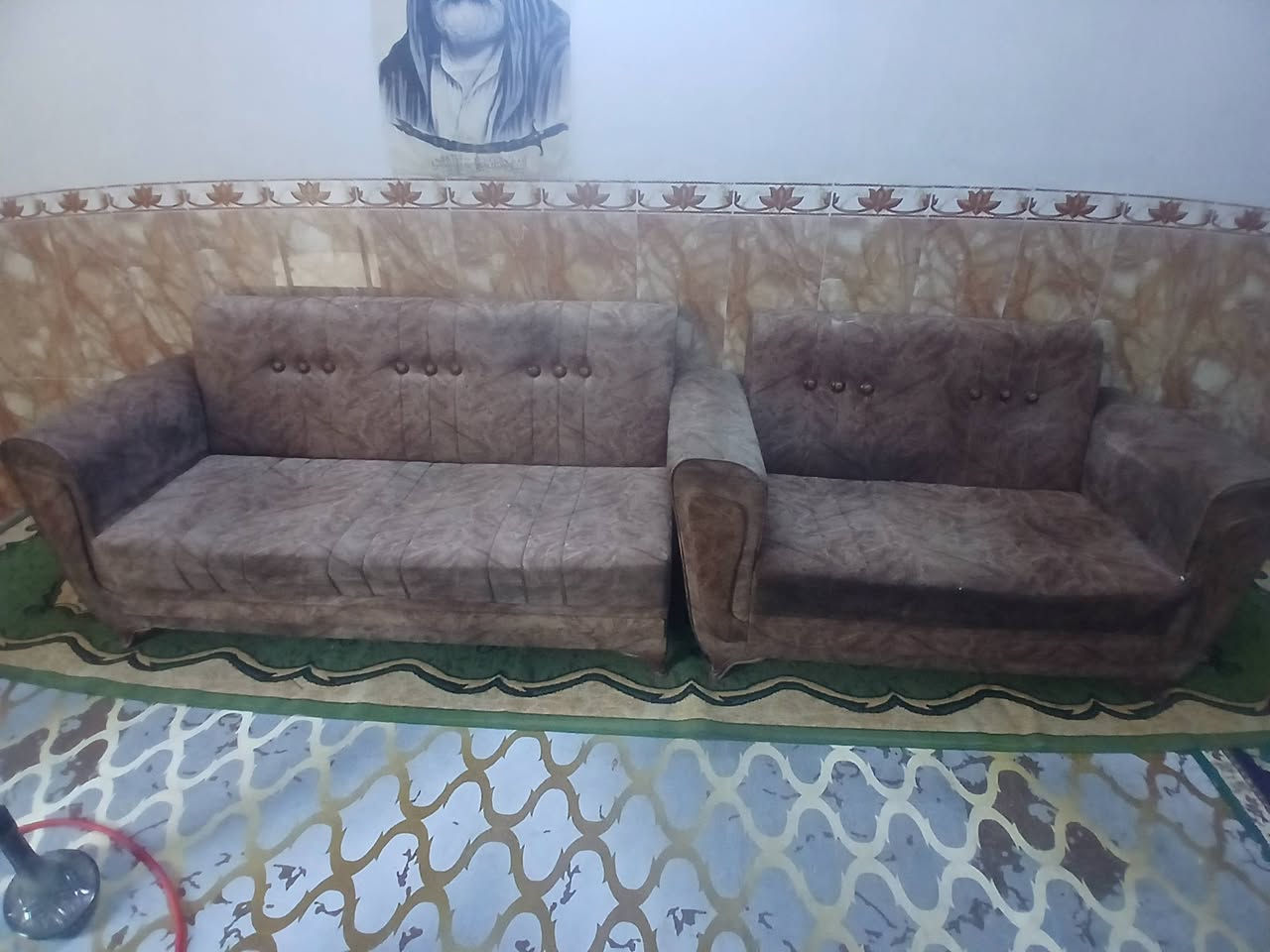 السلام عليكم تخم 10 مقاعد نضيف كلش نقص بي بس رجل وحده السعر 200 وبي مجال قليل المكان مدينه الصدر ***********
