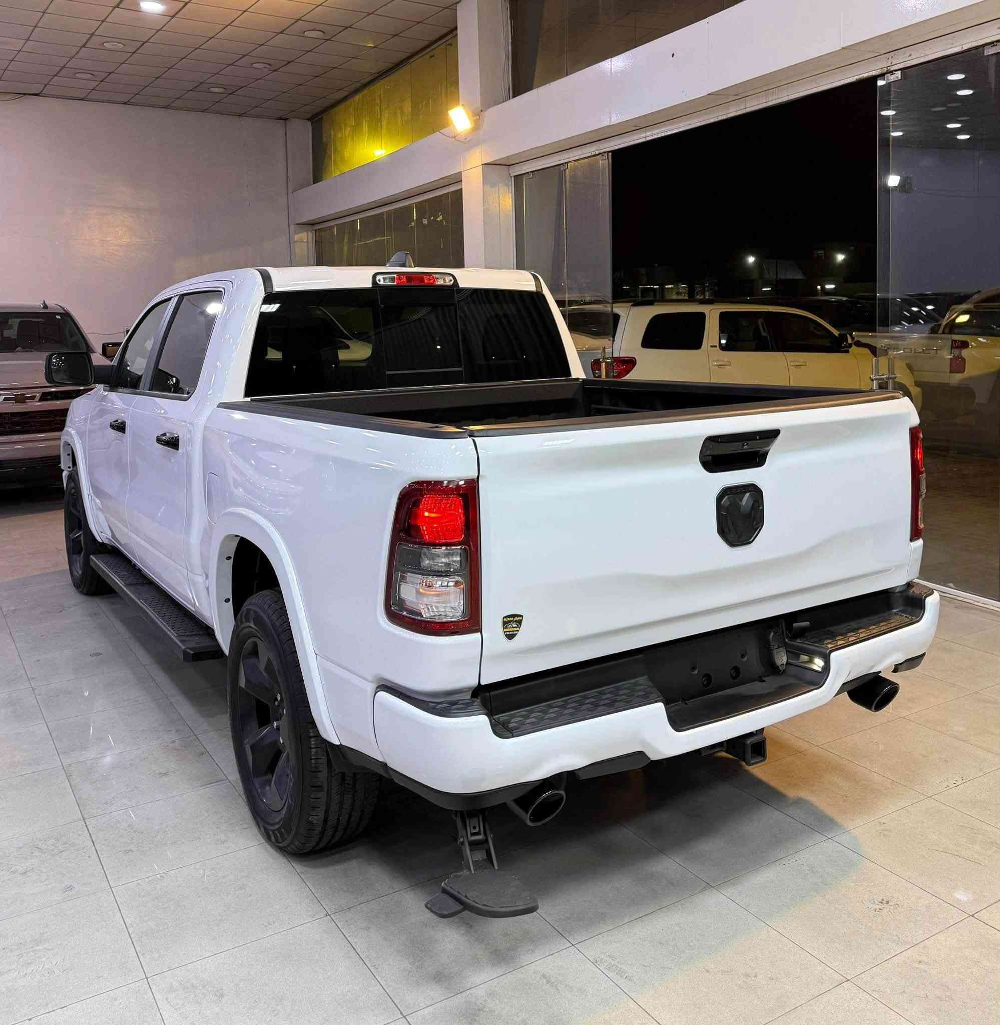 Dodge Ram 
2024 BigHorn
V8 - 5.7L - 4x4 

بسمە و شغال
شاشە و کامیرە
لایت لید
کوشینات جلد 
کوشینات هیتر
سوکان هیتر
باب طویل
بودی قصیر
دبل اکسل
رادار
ئوتو ستوب
ویل ٢٠

42.000 mile
3 قطعە صبغ
سعر 270 ورقە

***********
***********
