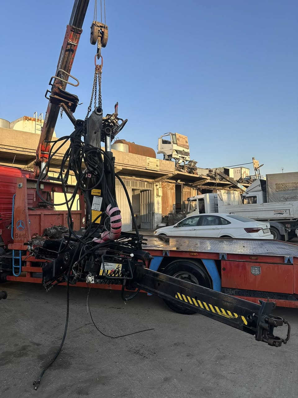 سلام عليكم 
مكتب كرينات الاخوان
جهاز (ايهاب) اوربي مكفول 
(2) سلايت حجمً (3) طن 
***********  📞 ***********
