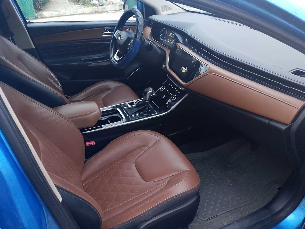 سلام عليكم اخوان اريزو 6 للبيع موديل 2020 فول مواصفات السياره حره باسمي تحويل ثاني يوم السياره جاهزه بيها 3 قطع  صبغ  السعر ٨٨ وبي مجال مكان السياره كركوك لاتصال ***********
