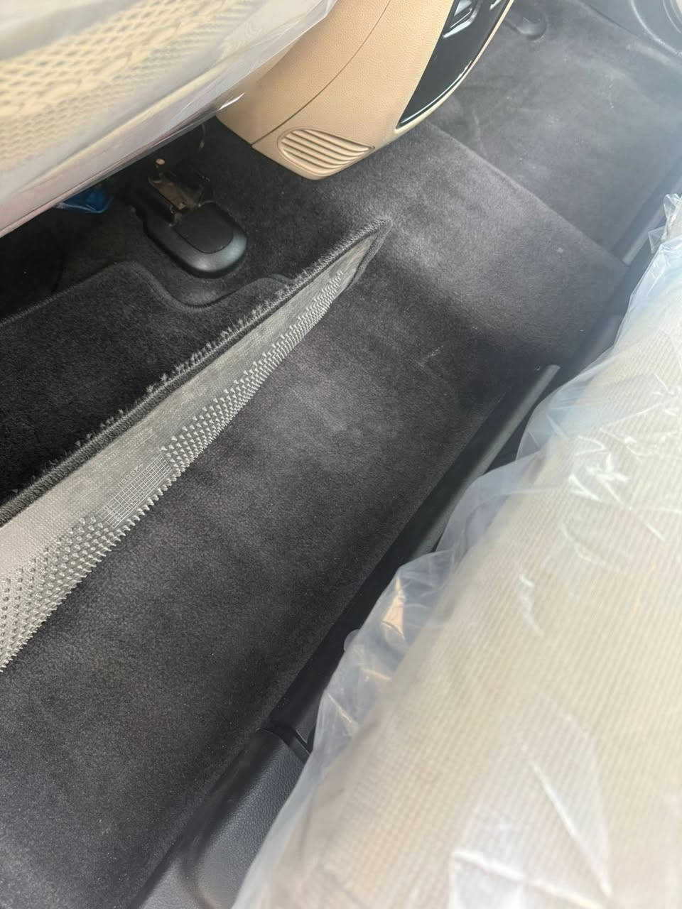 السلام عليكم
دوج دورنكوا 2016 

خليجيه ادوووات ادوووات 

كفاله عامه حتى الدعاميات 

6 سلندر

7 راكب 

تبريد مركزي 

داخل عسلي 

دخول جديد 

مكاني بصره 

للاتصال

‭0770 744 4661‬
