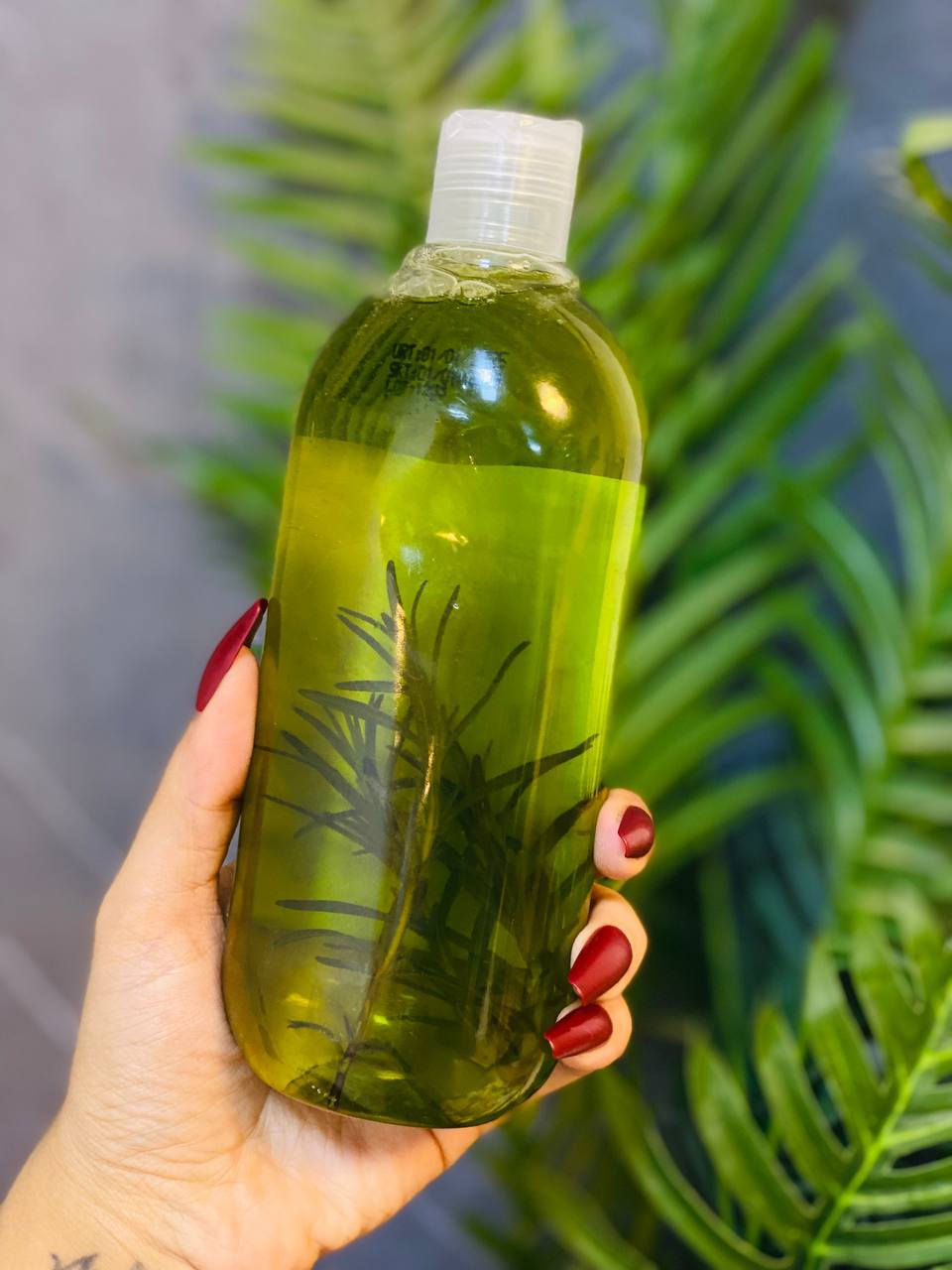 شامبو بنت السلطان

شامبو بنت السلطان 😍💯 
ترنددددد وركزي على الاصلي يعني مضمون ميـة بالميـة بنتائجـة 
الخرافيه  لفروة الشعرر 
يتكون من أعشاب و5 زيوت طبيعيـة تكون معصورة على البارد 
فوائـدة _ ✔️✨
_ ينظف فروة الشعر بعمق 
_ يقـلل تساقط الشعررر
_ ينطي لمعـة للشعر😋
_يعالج الشعر التالف والمصبوغ والمتقصف 
_يعيد حيوية الشعر والبصيلات 
_بالاستخدم المستمر يقوي البصيلات😍

للاستفسار والحجز مراسله خاص


**إذا كنت صاحب هذا الإعلان وتريد حذفه لأي سبب، رجاءا أرسل رسالة إلى الدعم الفني**