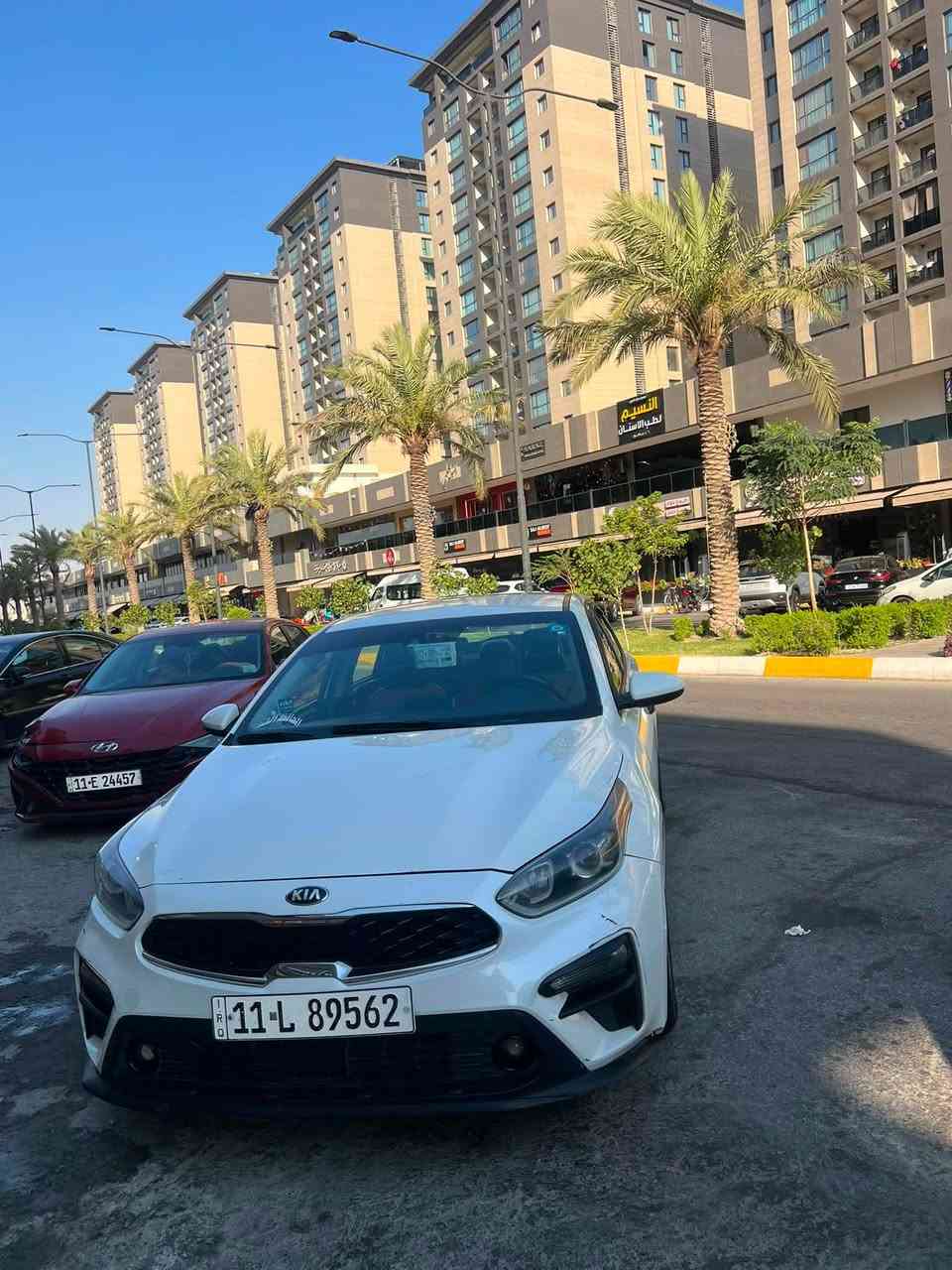 فورتي مديل 19 سياره خير من الله كلشي ما ناقصها بيها منضومه غاز كير مكينه خير من الله بيها عازل صوت كل سياره من داخل حادثها دعاميه وخسفه زغيره بلشاصي مامئثره ولبدنه مفتوحه نفسها وشوي بيها بارد نفس ما موضح بلصور مكاني بغداد حي جهاد 137 وبيها مجال سياره كلش نضيفه ما مبدل ي قطعه 
رقمي ***********
