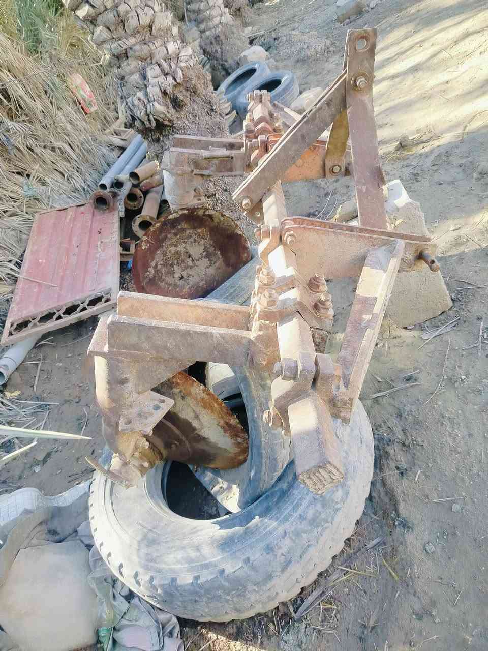 سلام عليكم مكينه عنتر للبيع مديل 88مكينه بم نوزل محرك كير اكسن تخم تاير اربعه كهربايات نكره سلف كفاله عامه معه خرماشه او فراك للستفسا اخر اتصل مكاني نجف ***********
