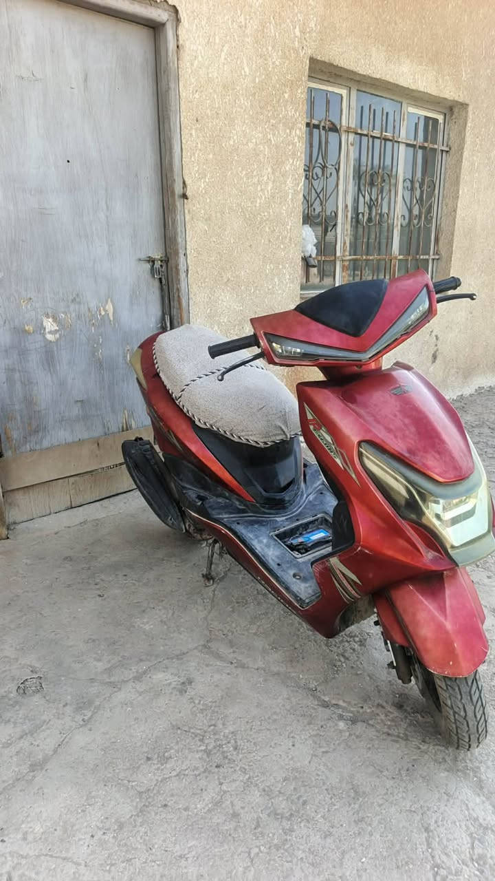 سلام عليكم اخوان دراجة للبيع نضيفه محرك ماكس خوش بيه شلعه حلوه لاستفسار اتصال ***********

