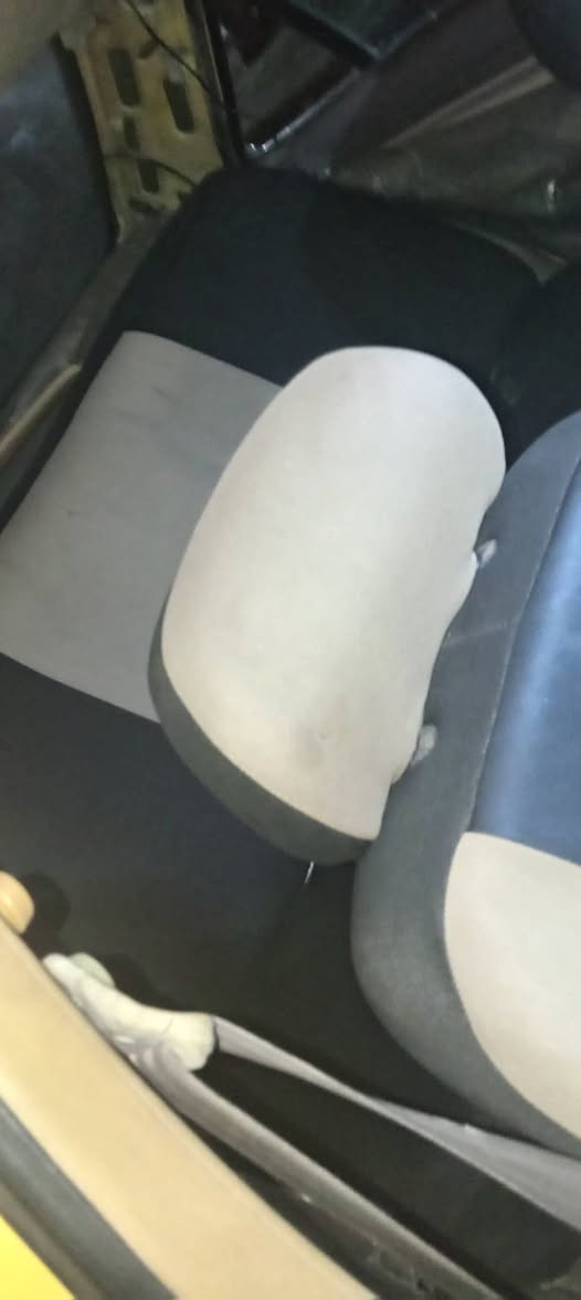 السلام عليكم بيجو بارص ٢٠١٥ للبيع السياره مكينتها كايمه دواخله حلوه الصدر تعبان ٥٠٪ التبريد شعال السنويه ٢٠٢٧ مكانها الشعب السعر ٣٧ رثم الهاتف *********** وبيها مجال
