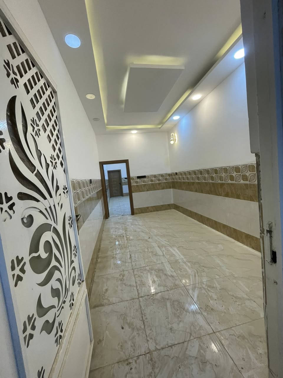 دار للللبيع قصر حي الصديق الاولى بالشريط الذاهبي خلف مول الخيرات 110م
السعر بلاش بلاش بلاش بلاش بلاش بلاش 
بيت   باسم دكتورة مكاتب مع الشرعيه صاحب بيت السند 2025طابرزهور 
 فول موصفات بيت درجة اولى. تصميم تركي البيت درجة اولى فول موصفات بيت مرمر بورسلين 
اتجاه الأرض شروق ———-***********—***********–***********
